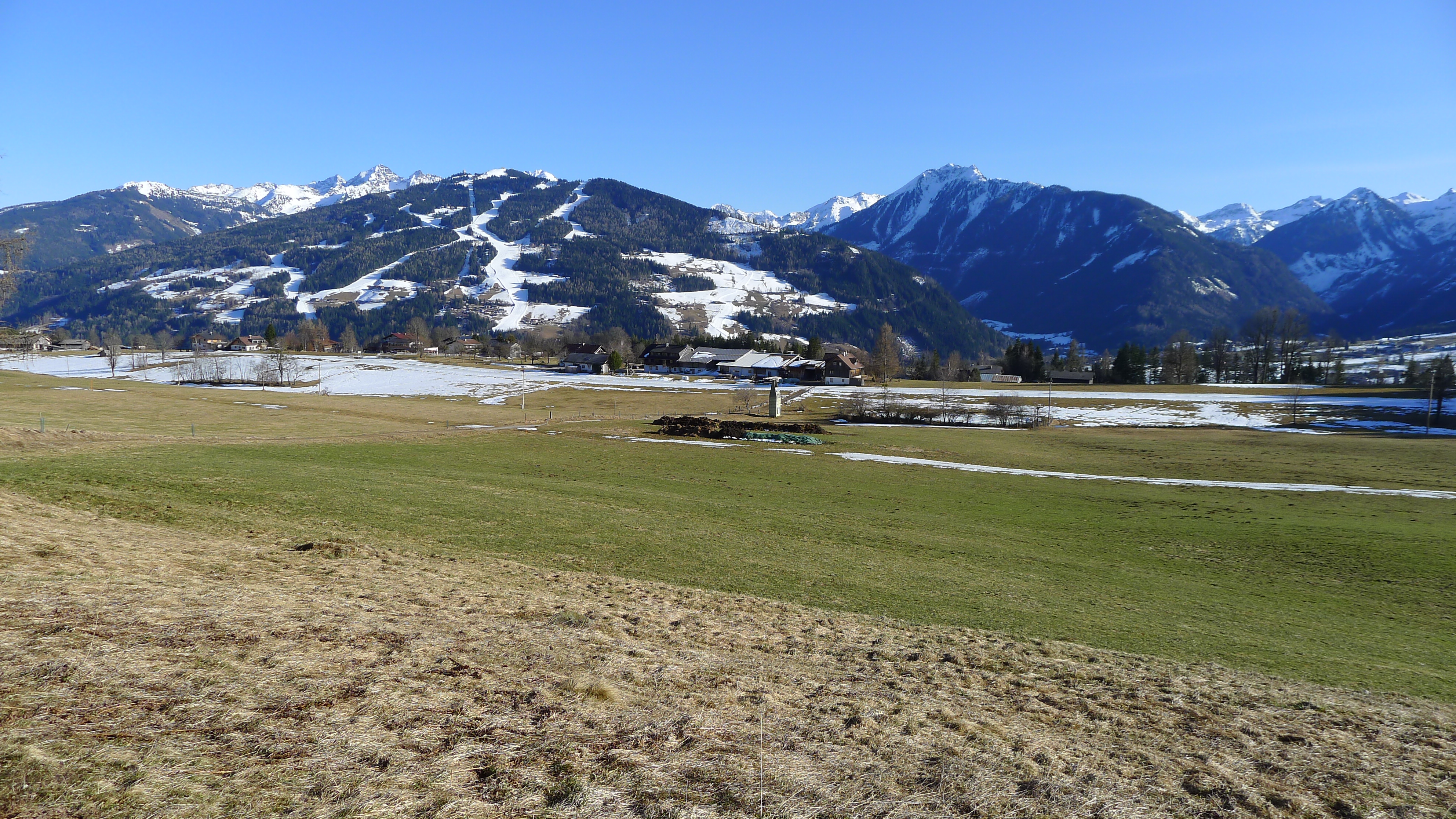 pohled k jihu od úpatí Kulmbergu