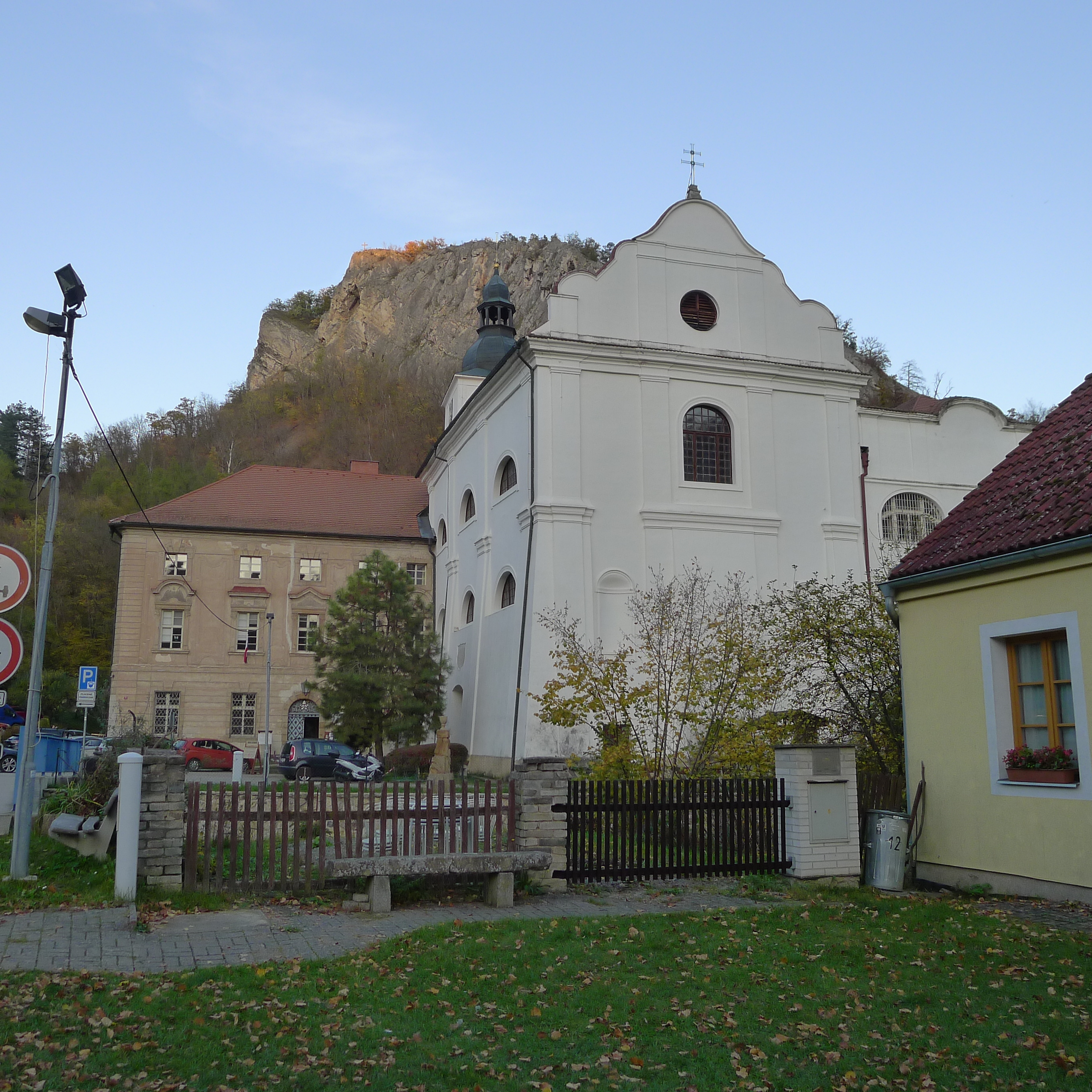 Svatý Jan pod Skalou