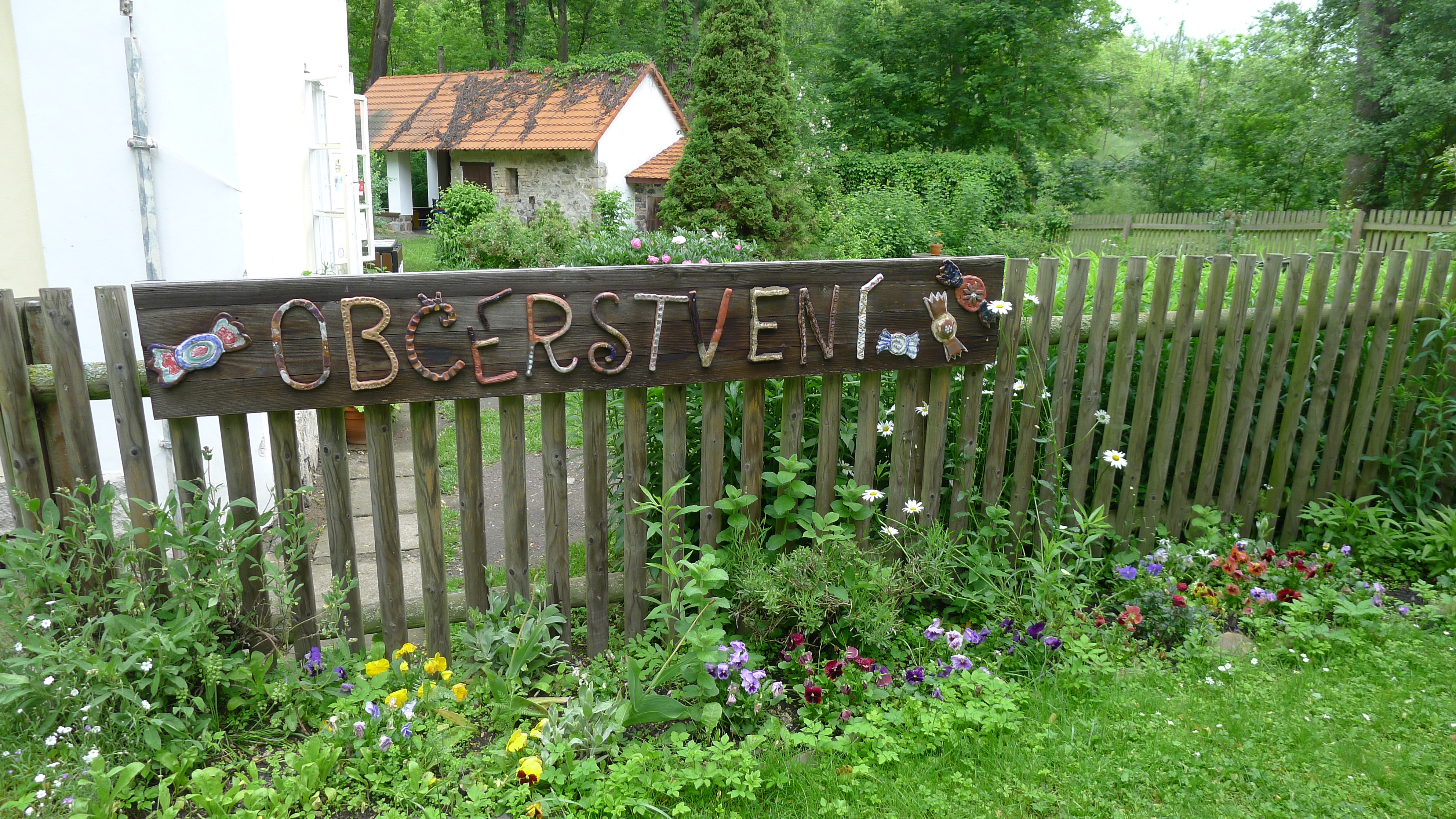 Strž - občerstvení U Památníku