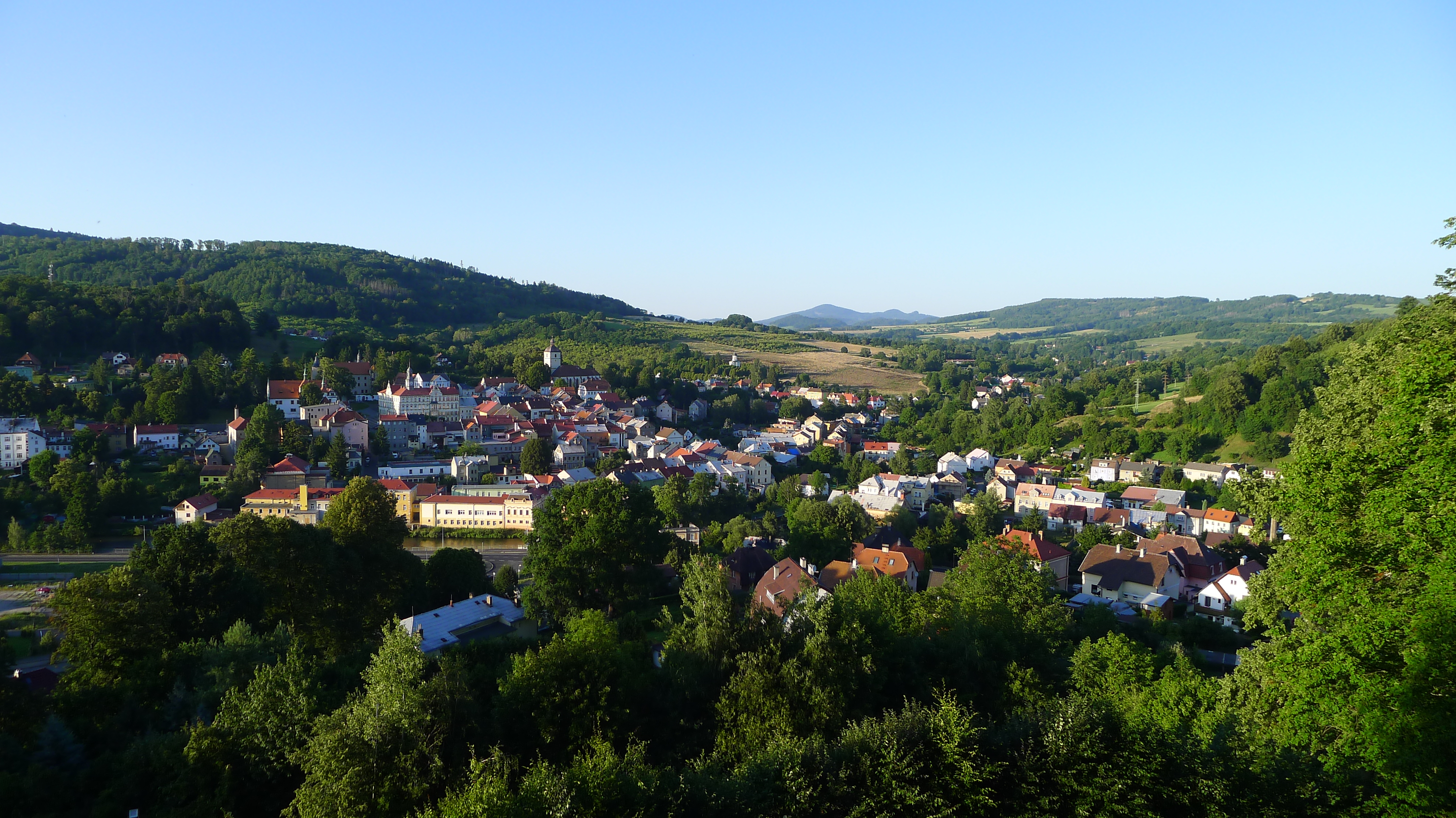 Benešov nad Ploučnicí z Ploučnické vyhlídky