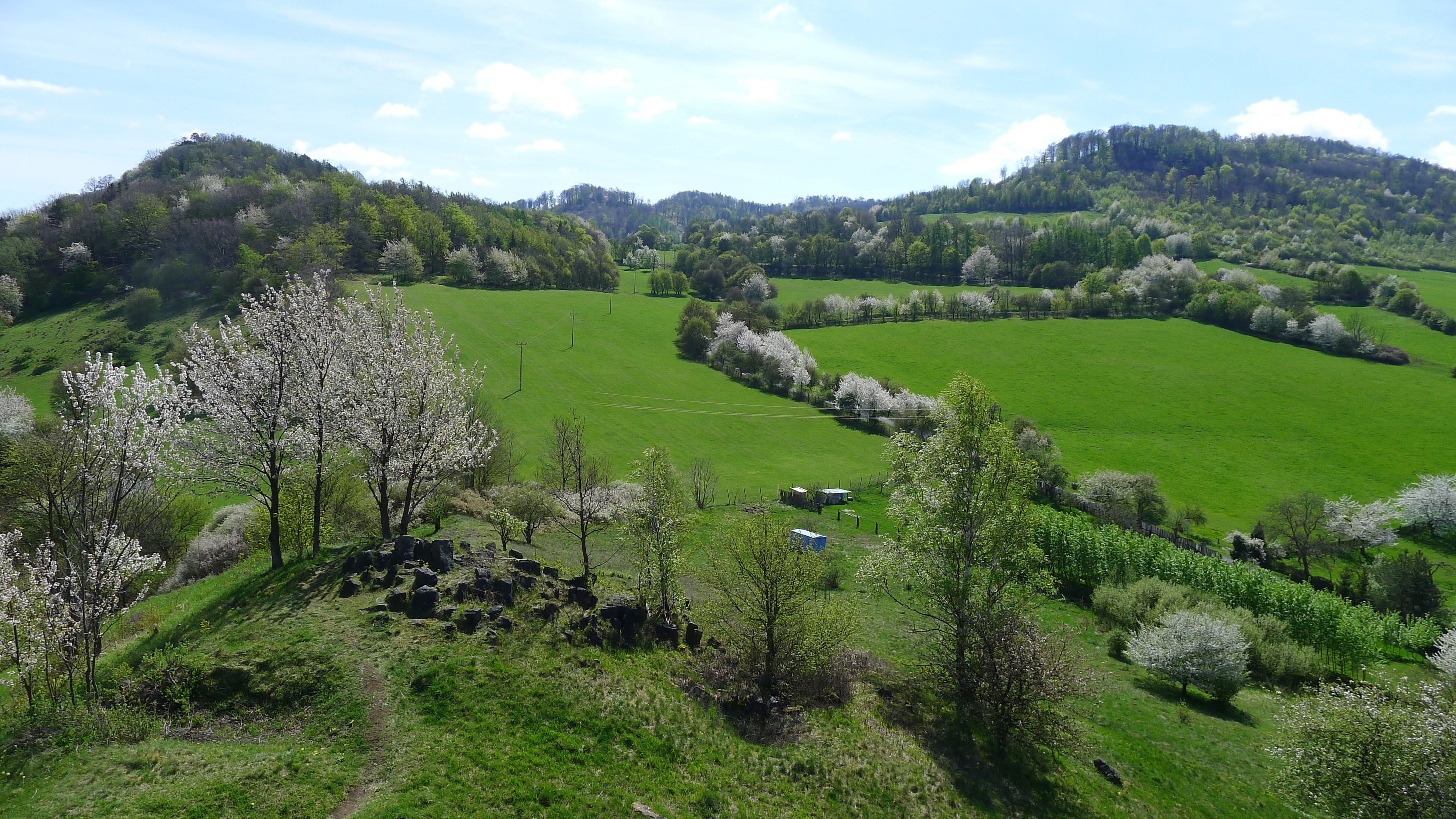 Pohled k jihovýchodu z rozhledny Pastviště