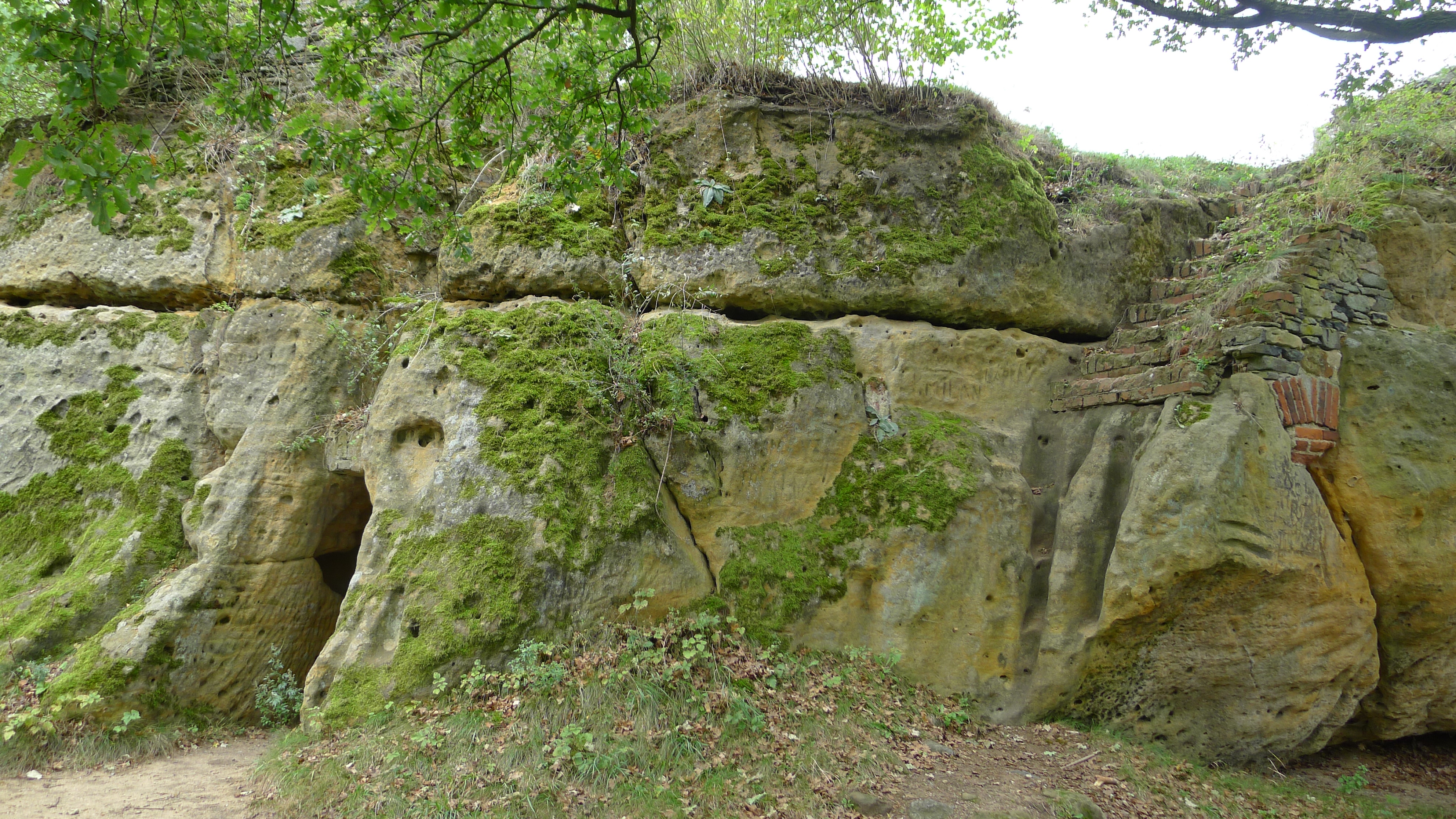 zřícenina hradu Hřídelík