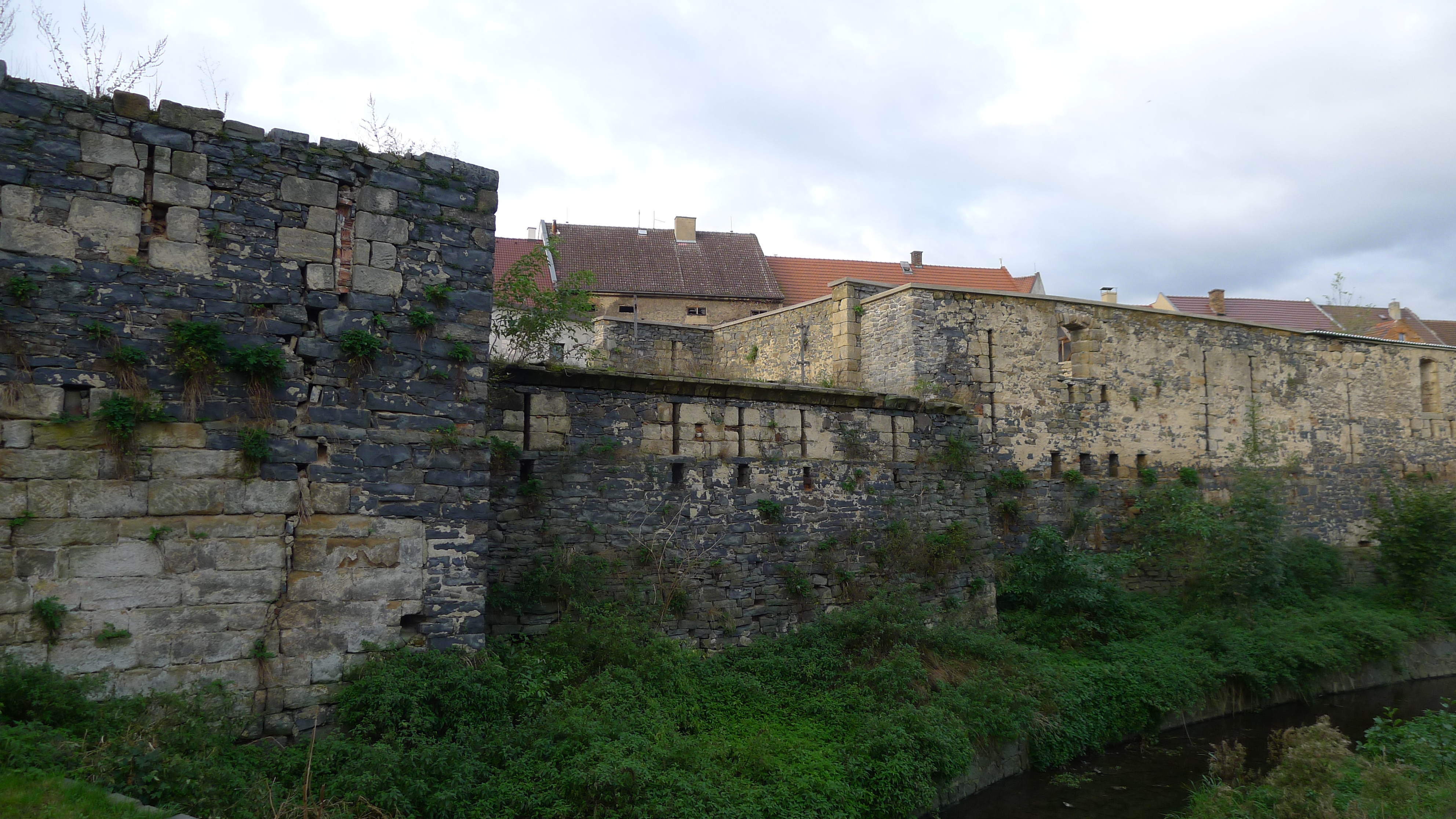 Stodolové hradby v Kravařích