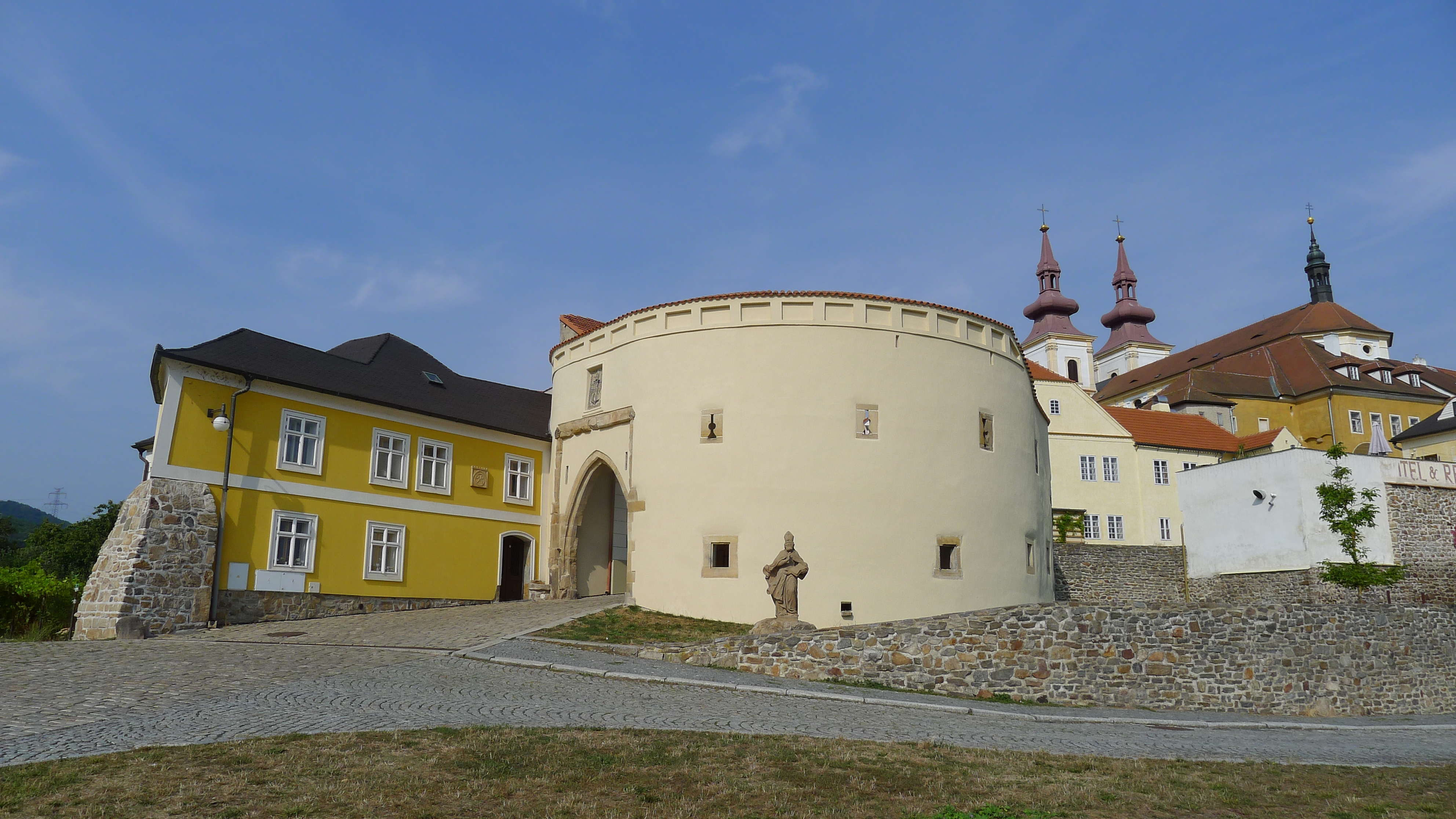 Kadaň - barbakan Žatecké brány