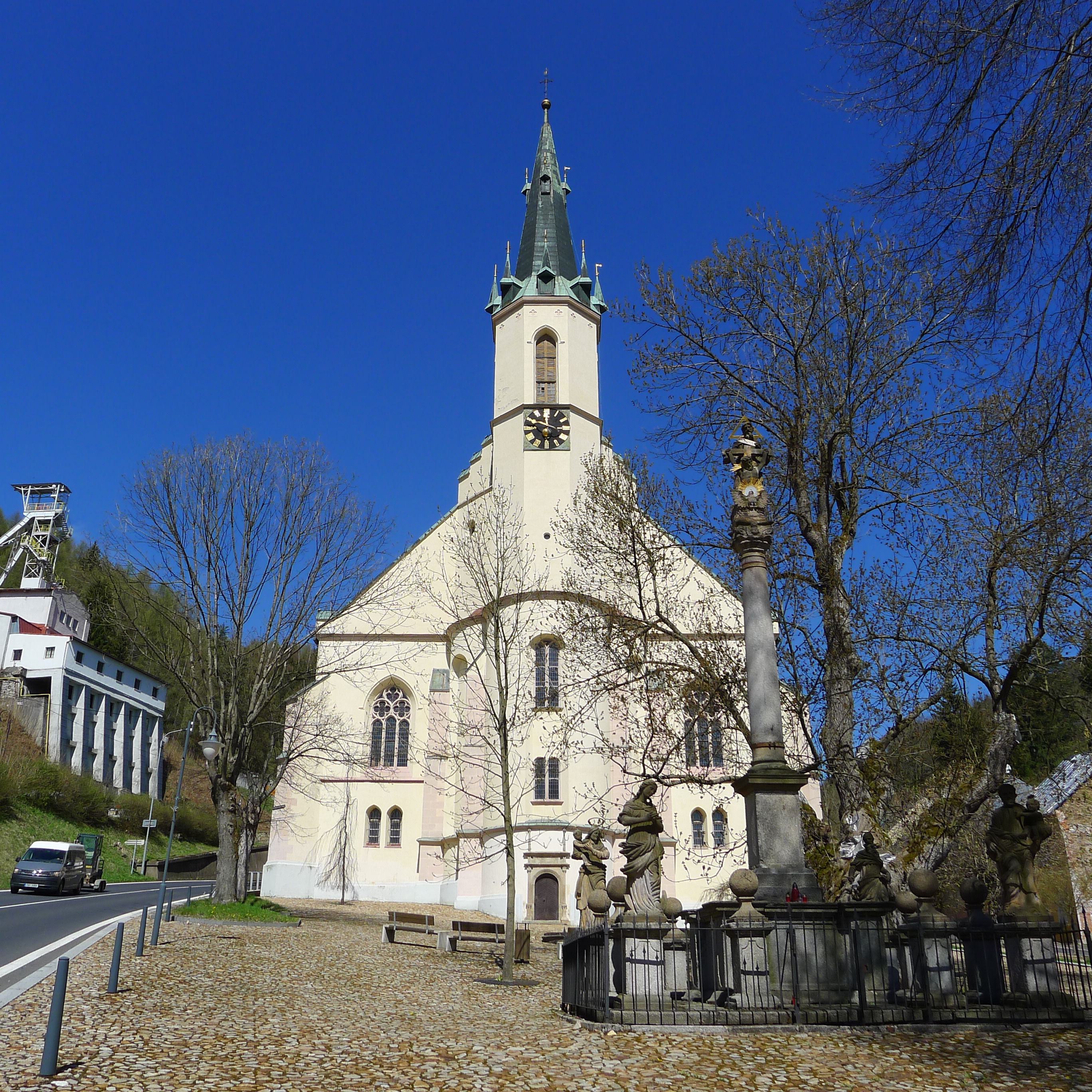 Jáchymov - poutní kostel sv. Jáchyma a sv. Anny