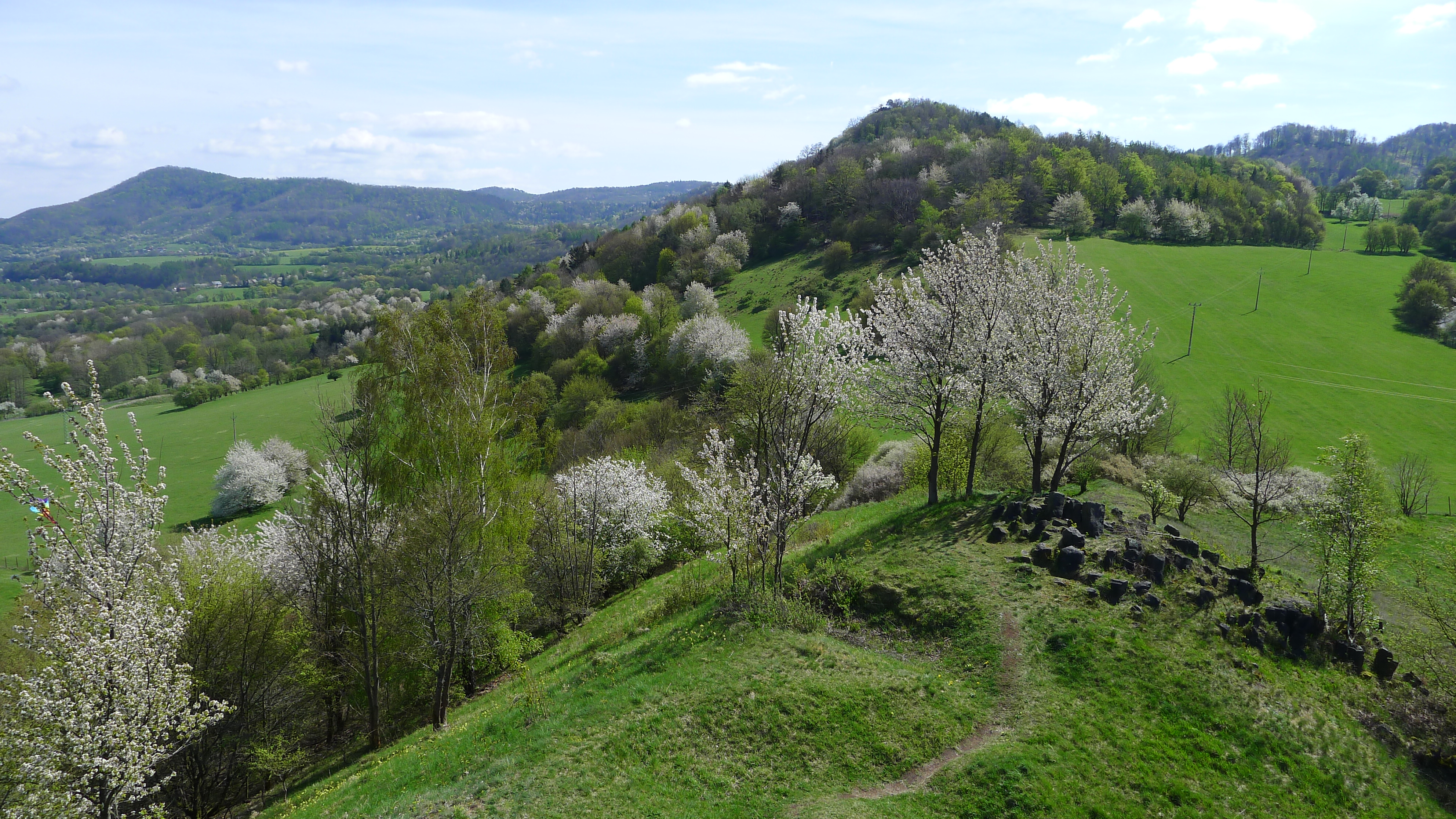 Pohled k východu z rozhledny Pastviště